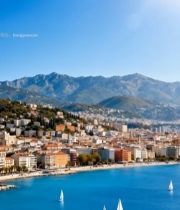  海滨城市风光与海上帆船5847#竖屏 	 