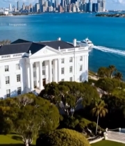  海滨别墅与城市天际线全景1577#竖屏 	 