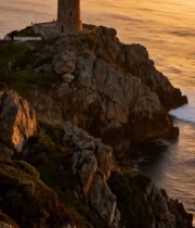  海边悬崖上的灯塔4116#竖屏 	 