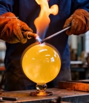  工人吹制玻璃工艺品5315#竖屏 	 