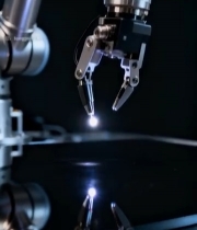  工业机械臂操作特写800#竖屏 	 