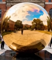  复旦大学数学科学院前金属球雕塑2705#竖屏 	 