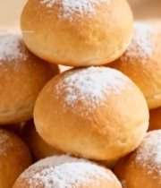  堆叠撒糖粉的小面包素材1406#竖屏 	 