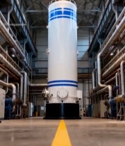  厂房内大型工业设备(1)3647#竖屏 	 