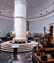  博物馆内大型工业设备展示2600#竖屏 	 