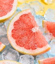  冰块上的红心柚切片437#竖屏 	 